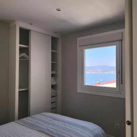 Atico 360º En El Centro De Con Terraza Y Vistas A Cies *